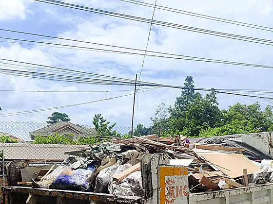 เก็บเศษไม้และเศษรื้อถอน นนทบุรี