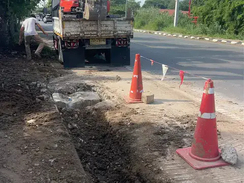 งานขุดร่องวางท่อและขุดหลุมฐานราก